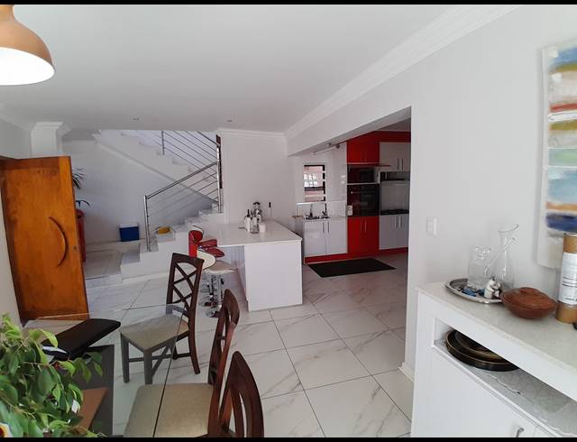3 BEDROOM BED & BREAKFAST FOR SALE IN SAFARI GARDENS